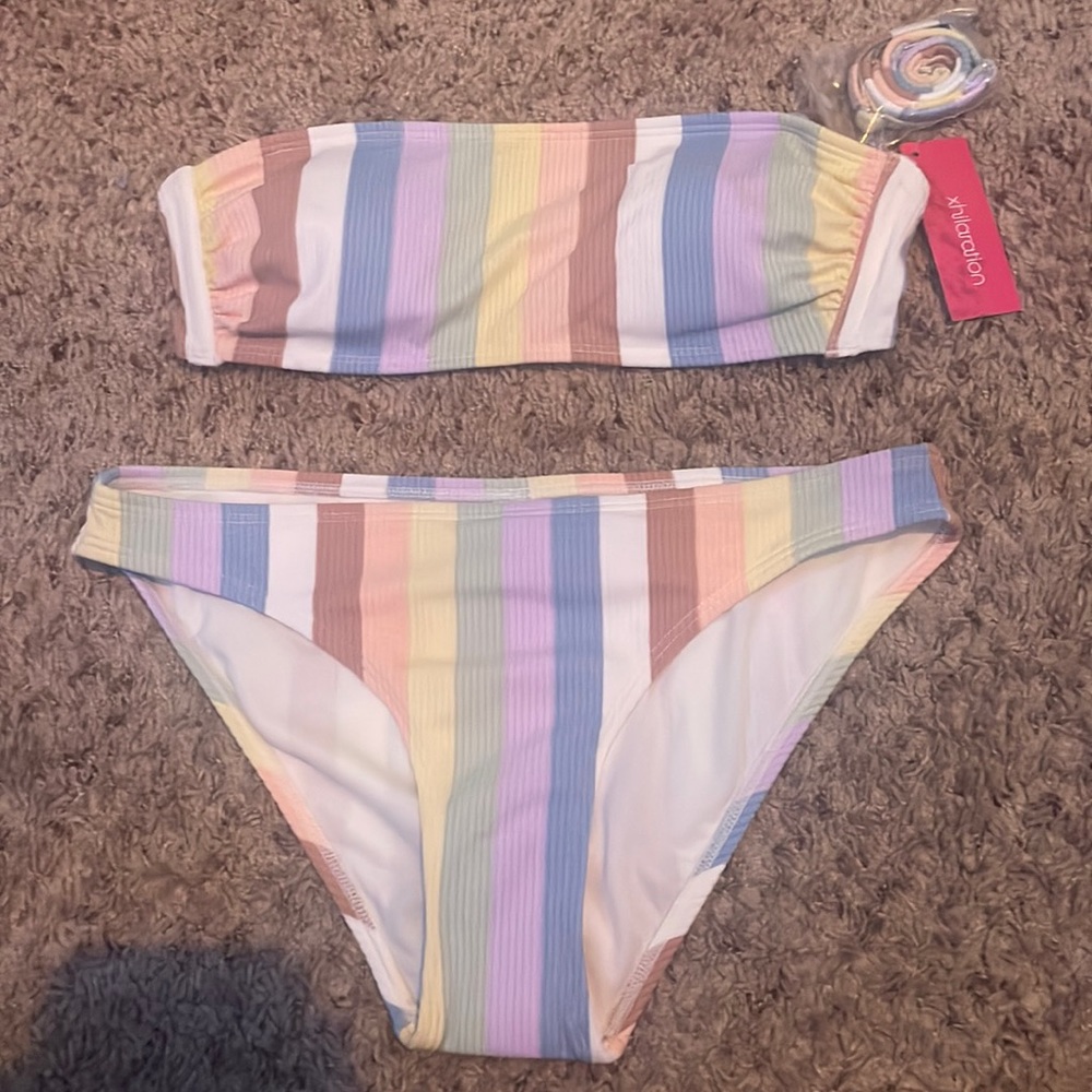 Bathing suit